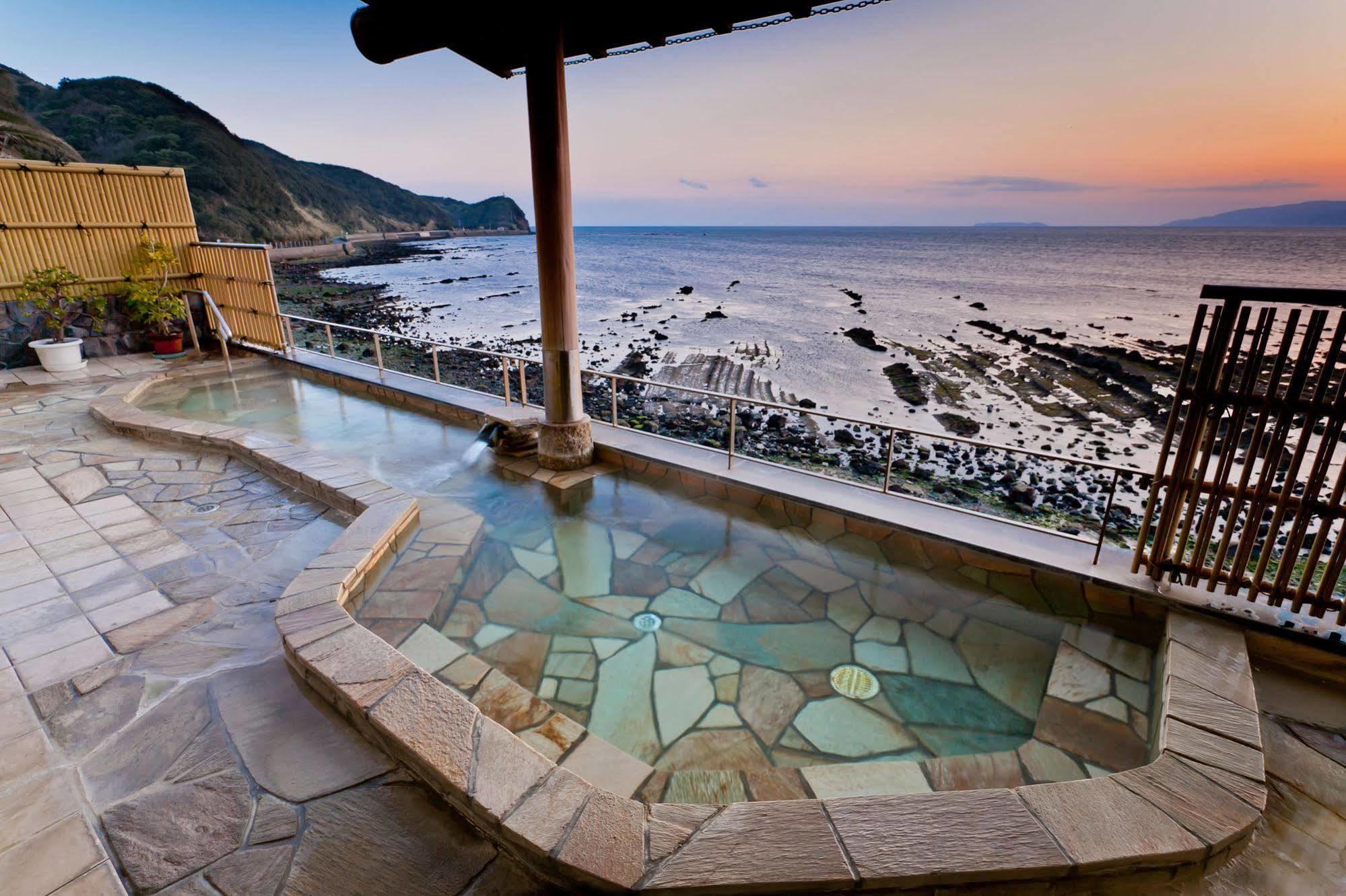 Wakayama Kada Onsen Kada Kaigetsu Hotel Ngoại thất bức ảnh
